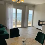 Sea La Vie * Shëngjin
