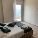 Sea La Vie *