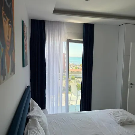 Sea La Vie Daire Shëngjin