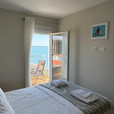 Sea La Vie