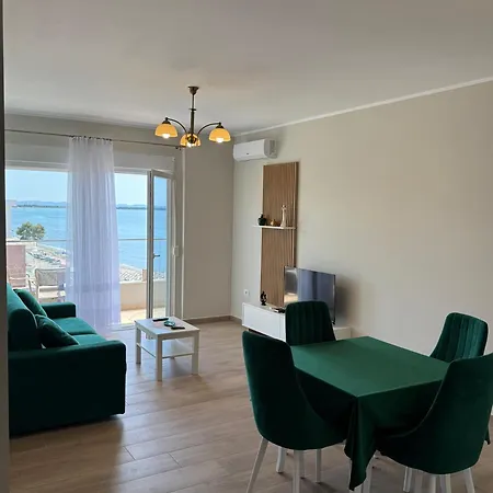 Διαμέρισμα Sea La Vie *