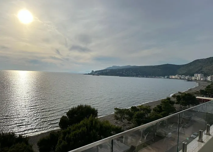 Sea La Vie Apartment